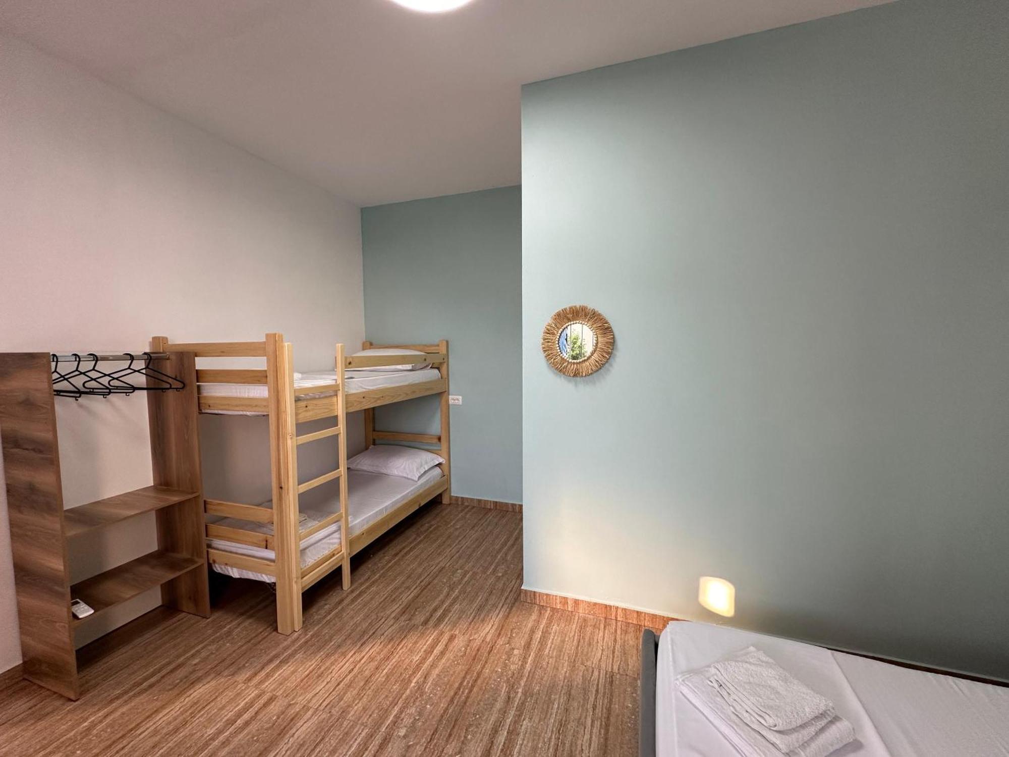 Las Palmas Guesthouse Shkodër Екстериор снимка