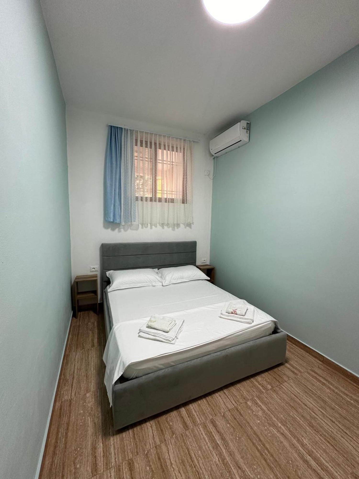 Las Palmas Guesthouse Shkodër Екстериор снимка